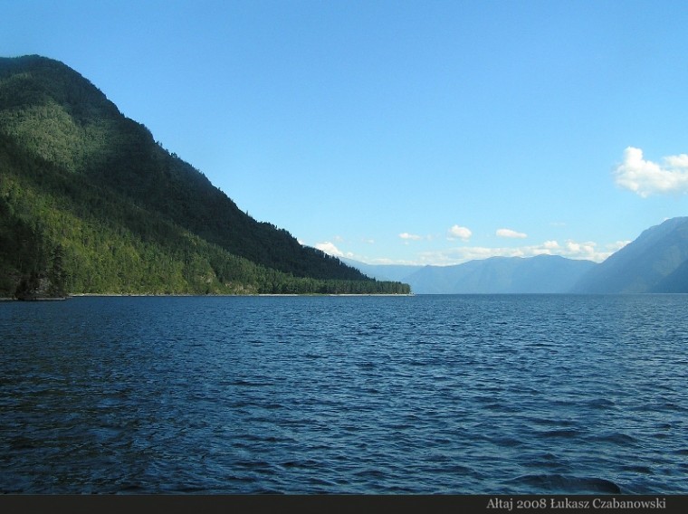 Czas odpoczynku przy 5 co do wielkości jeziorze Rosji