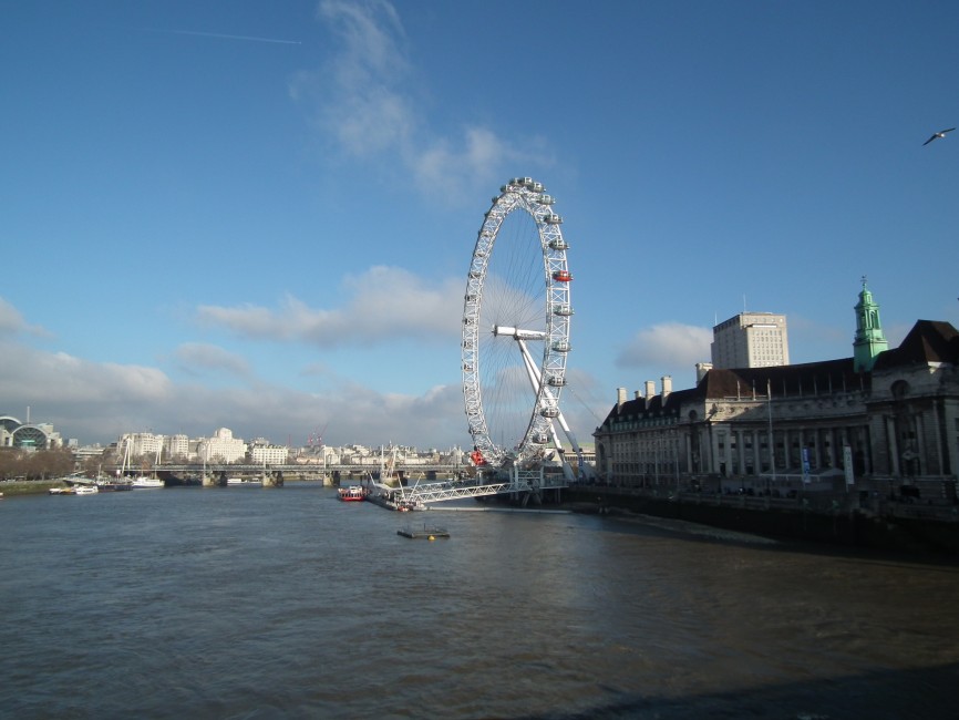 London Eye z profilu