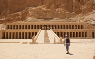  Świątynia królowej Hatszepsut