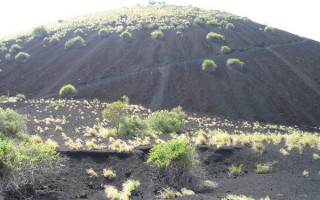  Pasmo wulkaniczne - wzgórza Chyulu.