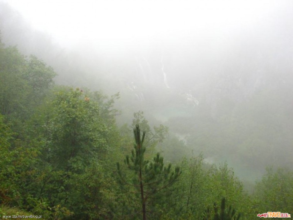 Na dzień dobry w Plitvicach przywitała nas mgła