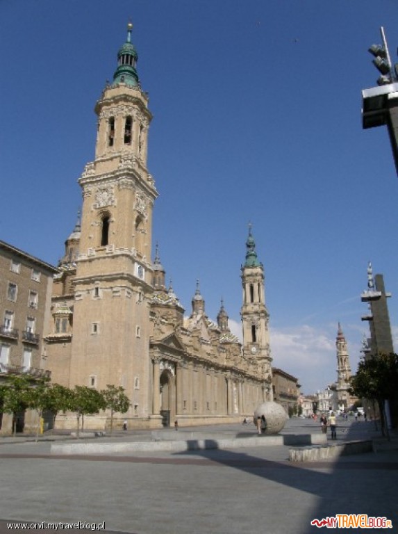 Plaza Nuestra Señora del Pilar
