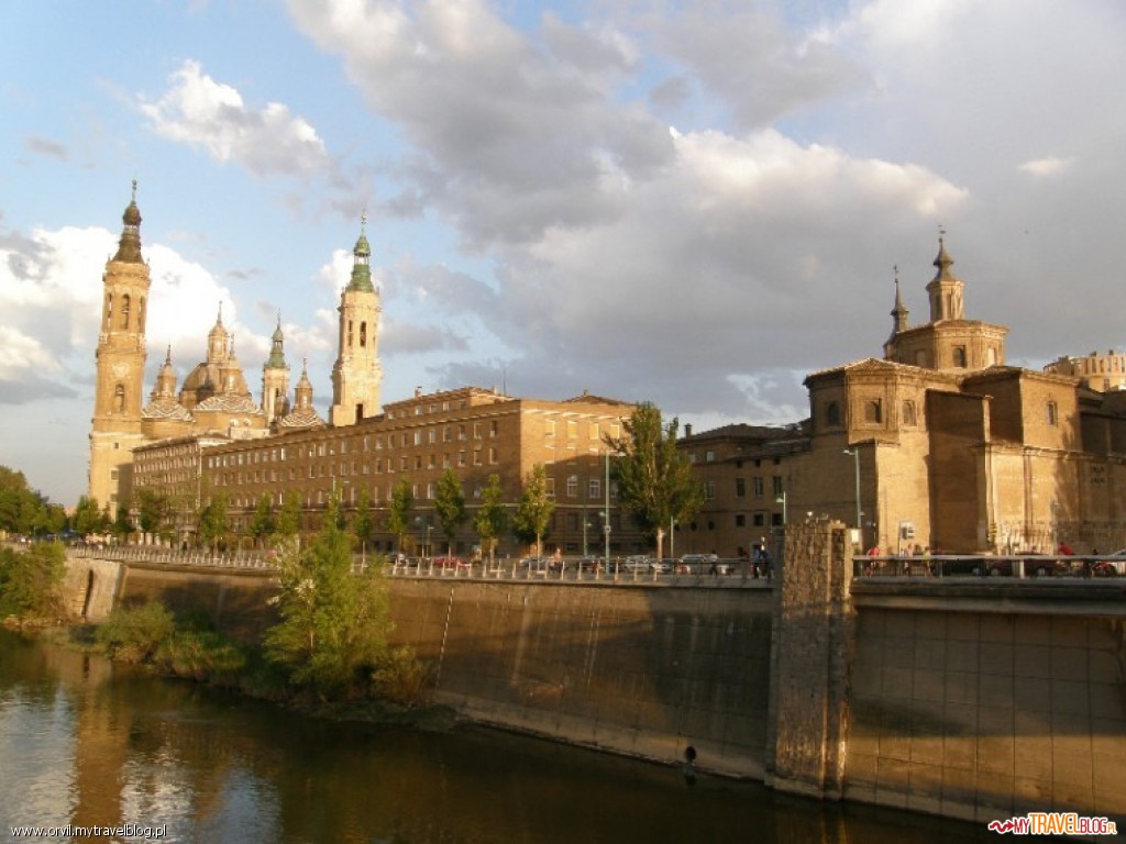 Río Ebro & Basílica de Nuestra Señora del Pilar