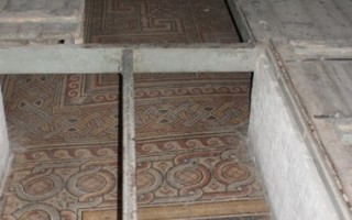  Pozostałości oryginalnej podłogi