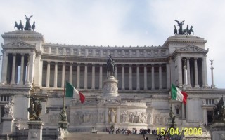  Rzym - pomnik ku czci Wiktora Emanuela przy Piazza Venezia