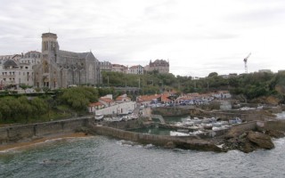  Port de Pêcheurs & Église St-Eugénie