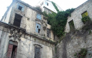  Porto- jeden z wielu opuszczonych domów