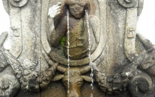  Braga- żródełko symboilizujące jeden ze zmysłów człowieka w Sanktuarium Bom Jesus 
