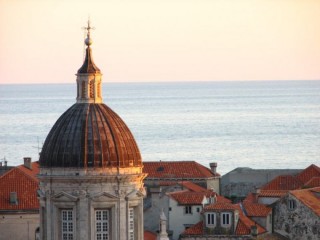 Czerwone dachy Dubrovnika w popołudniowym słońcu - Moje zdjęcia i blogi z podróży i wypraw