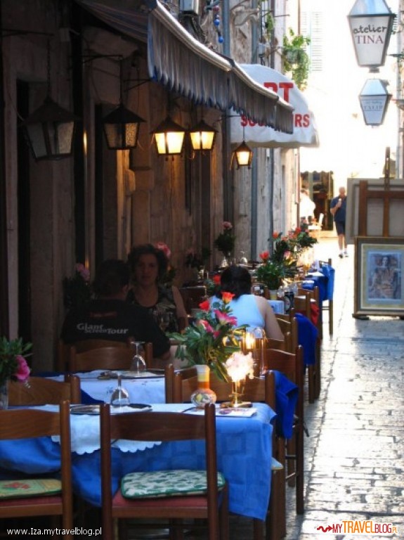 W Dubrovniku mnóstwo jest kafejek i restaurracji