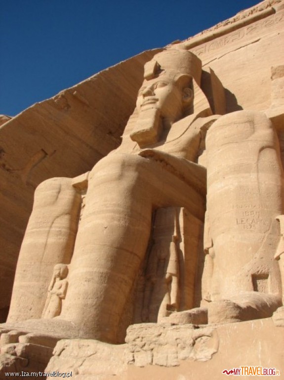 Abu Simbel - dumny Ramzes....