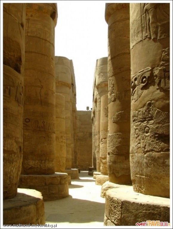 Sala kolumnowa w Karnaku